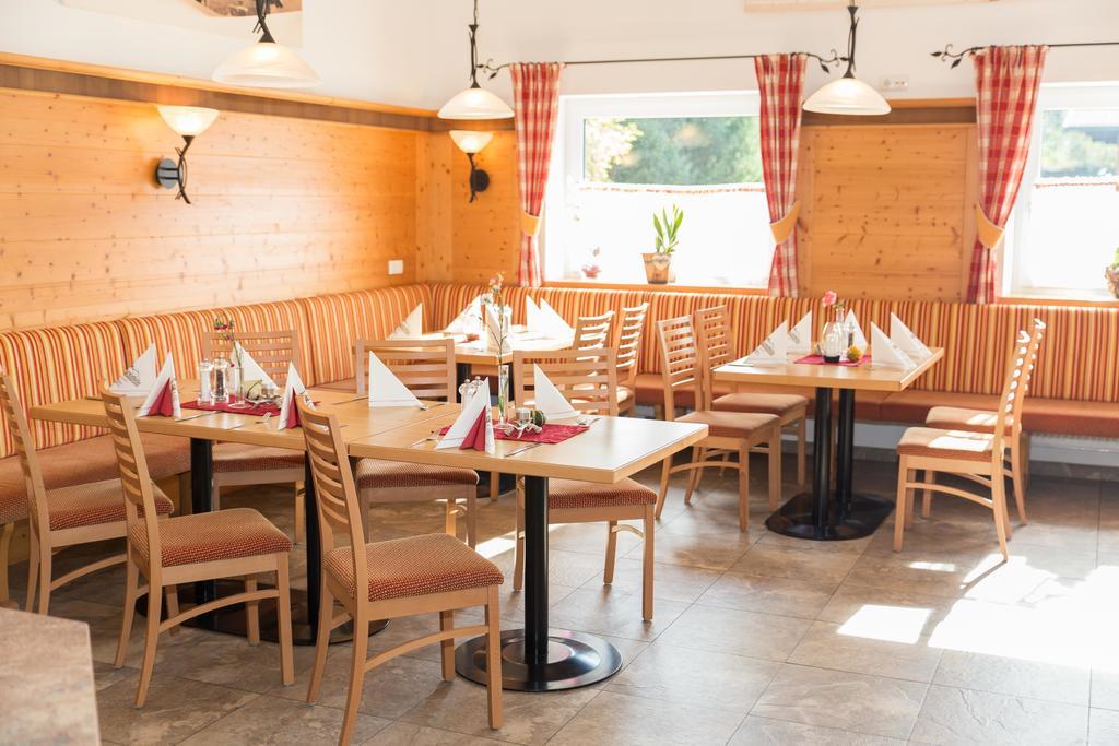Landgasthof Alpenblick Altenmarkt im Pongau Dış mekan fotoğraf
